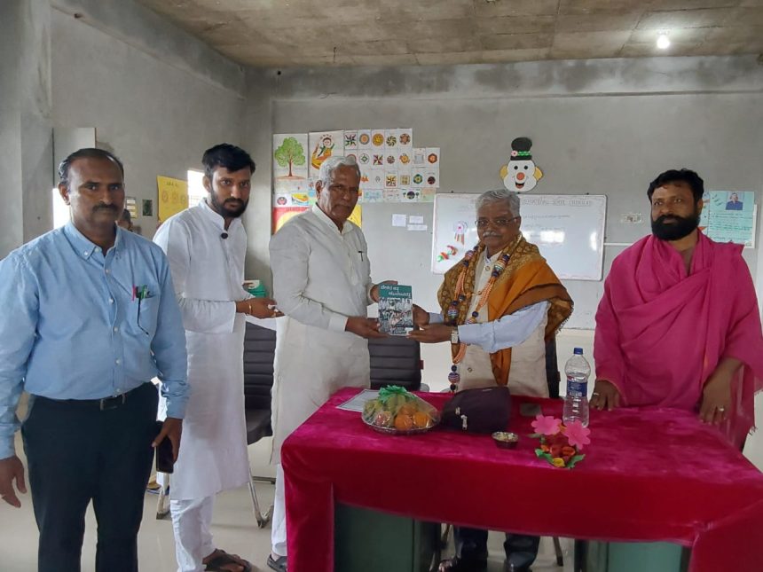 ಸಿದ್ದು ಸವದಿ ಶಿಕ್ಷಣ ಸಂಸ್ಥೆ ಗ್ರಾಮೀಣ ವಿದ್ಯಾರ್ಥಿಗಳಿಗೆ ವರದಾನ: ಮಹಾವೀರ ಪ್ರಭುಗಳು
