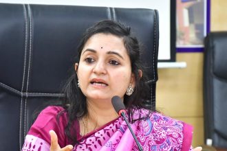 ಶಾಲೆಯಿಂದ ಹೊರಗುಳಿದ ಮಕ್ಕಳ ಮನೆ ಮನೆ ಭೇಟಿಗೆ ನಿರ್ಧಾರ; ಸಮುದಾಯದಲ್ಲಿ ಶೈಕ್ಷಣಿಕ ಜಾಗೃತಿಗೆ ಪಣ: ಜಿಲ್ಲಾಧಿಕಾರಿ ದಿವ್ಯ ಪ್ರಭು