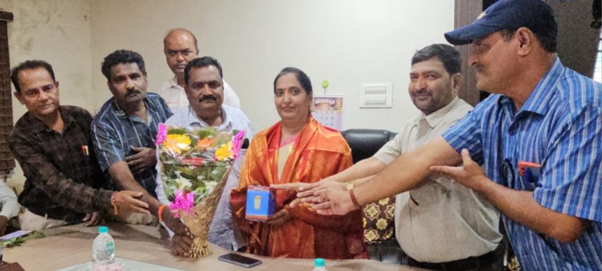 ಇಲಾಖೆ ಮಾರ್ಗದರ್ಶನದಲ್ಲಿ ಸಹಕಾರಿ ಸಂಘಗಳು ಕಾರ್ಯನಿರ್ವಹಿಸಲಿ – ಶ್ರೀಮತಿ ಶಶಿಕಲಾ ಪಾಟೀಲ. ಇಲಾಖೆ ಮಾರ್ಗದರ್ಶನದಲ್ಲಿ ಸಹಕಾರಿ ಸಂಘಗಳು ಕಾರ್ಯನಿರ್ವಹಿಸಲಿ – ಶ್ರೀಮತಿ ಶಶಿಕಲಾ ಪಾಟೀಲ.