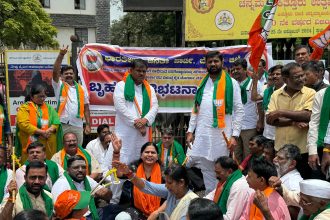 ಬಿಜೆಪಿ ರೈತ ಮೋರ್ಚಾ ವತಿಯಿಂದ ಬಾರುಕೋಲ ಪ್ರತಿಭಟನೆ.