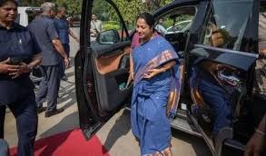 ರೇಖಾ ಗುಪ್ತಾಗೆ ನೀಡಿದ್ದ ಝೆಡ್‌ ಸೆಕ್ಯುರಿಟಿ ವಾಪಾಸ್‌; ಪೊಲೀಸರೇ ಭದ್ರತೆ