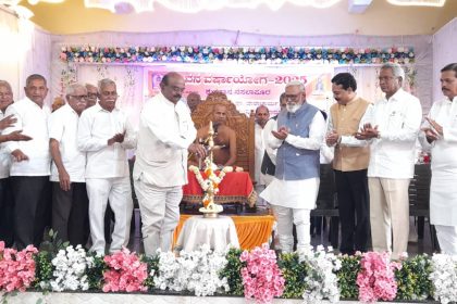ವೀರೇಂದ್ರ ಹೆಗ್ಗಡೆ ವಿರುದ್ಧ ಅಪಪ್ರಚಾರ ಹಾಗೂ ವಯಕ್ತಿಕ ಟಾರ್ಗೇಟ್: ಡಾ.ಶ್ರೀ ಸಿದ್ದಸೇನ ಮಹಾರಾಜ