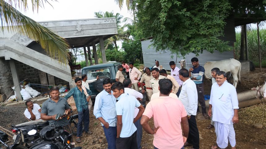 ಚಿಕ್ಕಜಂಬಗಿ ಗ್ರಾಮದಲ್ಲಿ ಚಿರತೆ ಪ್ರತ್ಯಕ್ಷ ; ಸಿಸಿ ಕ್ಯಾಮರಾ, ಬಲೆಗಳ ಅಳವಡಿಕೆ
