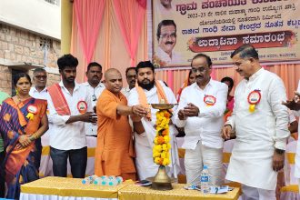 ಗ್ರಾಮಗಳ ಅಭಿವೃದ್ಧಿಗೆ ಅಧಿಕಾರಿಗಳು ಮನಸ್ಸು ಮಾಡಿ – ಶಾಸಕ ಜಗದೀಶ ಗುಡಗುಂಟಿ