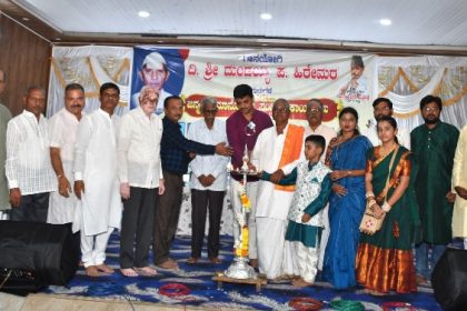 ಮಕ್ಕಳ ಕೈಯಲ್ಲಿ  ಮೊಬೈಲ್ ಬದಲು ಸಂಗೀತ ಪರಿಕರ ನೀಡಿ: ಗಂದಿಗವಾಡದ ಮೃತ್ಯುಂಜಯ ಶ್ರೀ