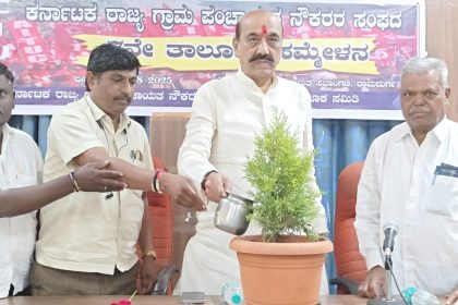 ಗ್ರಾಮಗಳ ಸುಧಾರಣೆಗೆ ಪಂಚಾಯತ್ ನೌಕರರು ಶ್ರಮವು ಪ್ರಮುಖ : ಪಟ್ಟಣ