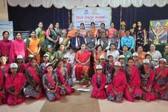 ಮಕ್ಕಳಿಗೆ ದೇಶಾಭಿಮಾನ ಬೆಳೆಸಿ: ಸಂತೋಷ್ ಮಠಪತಿ