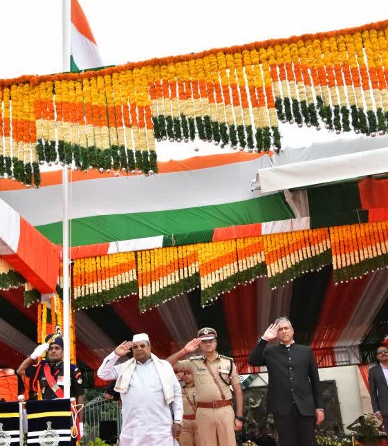 ಸಮೃದ್ಧ ಕರ್ನಾಟಕ ನಿರ್ಮಾಣದೊಂದಿಗೆ ಸಶಕ್ತ ಭಾರತ: ಸಿಎಂ ಸಿದ್ದರಾಮಯ್ಯ