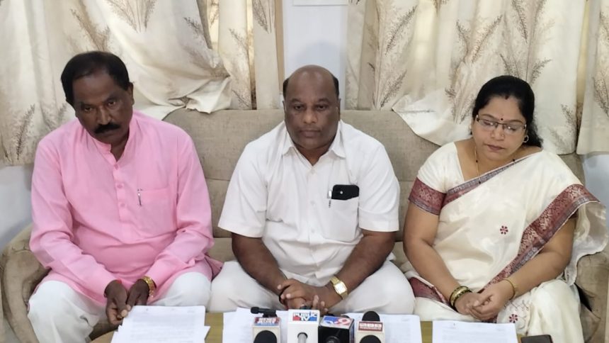 ವಿಧಾನಸಭಾ ಅಧಿವೇಶನದ ಮೊದಲ ದಿನವೇ ಒಳಮಿಸಲಾತಿ ಘೋಷಿಸಬೇಕು.