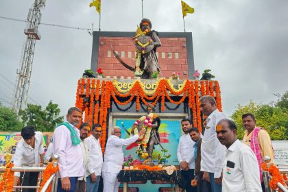 ಕ್ರಾಂತಿವೀರ ಸಂಗೊಳ್ಳಿ ರಾಯಣ್ಣ ಯುವಕರ ಮಾದರಿ:ಈರಣ್ಣ ಕಡಾಡಿ