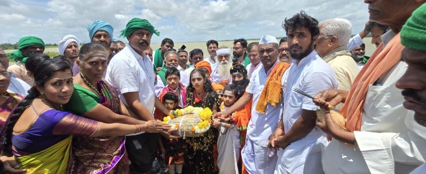 ಸರ್ವಸ್ವ ನೀಡಿದ ನಿಸರ್ಗಕ್ಕೆ ನಾವು ಕೃತಜ್ಞರಾಗಿರಬೇಕು:ಶಿವಾನಂದ ಗುರೂಜಿ