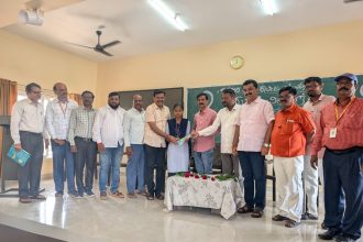 ಸಾರ್ಥಕ ಹುಟ್ಟು ಹಬ್ಬದಂದು ವಿದ್ಯಾರ್ಥಿಗಳ ಬಾಳಿಗೆ ಬೆಳಕಾದ ಗುರು ಮೆಟಗುಡ್ಡ
