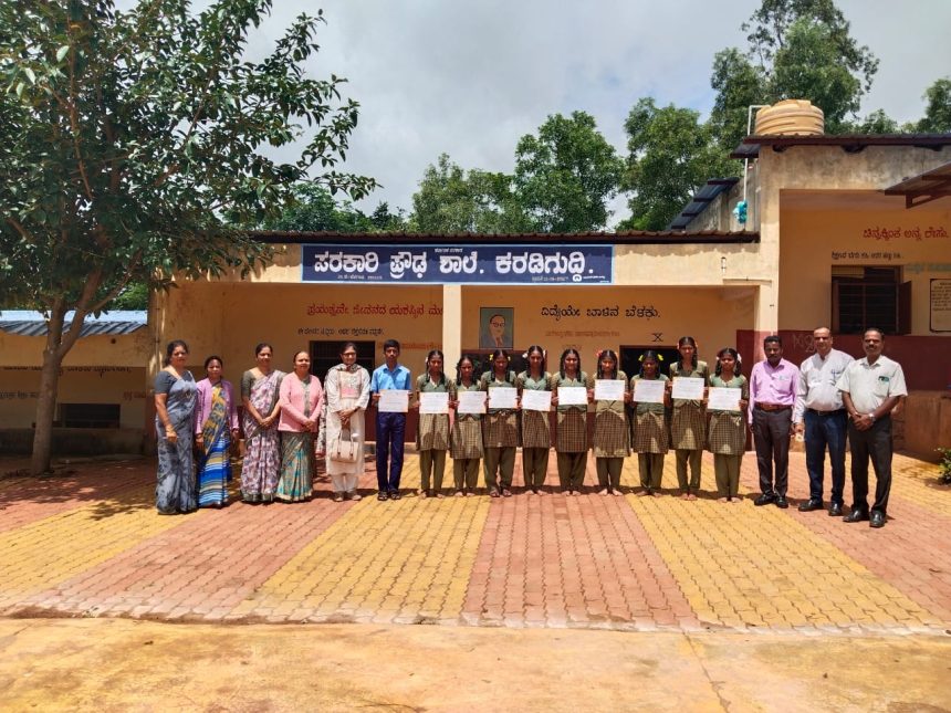 ವೇಣುಗ್ರಾಮ ವತಿಯಿಂದ ಪ್ರತಿಭಾ ವಿದ್ಯಾರ್ಥಿಗಳಿಗೆ ಪುರಸ್ಕಾರ