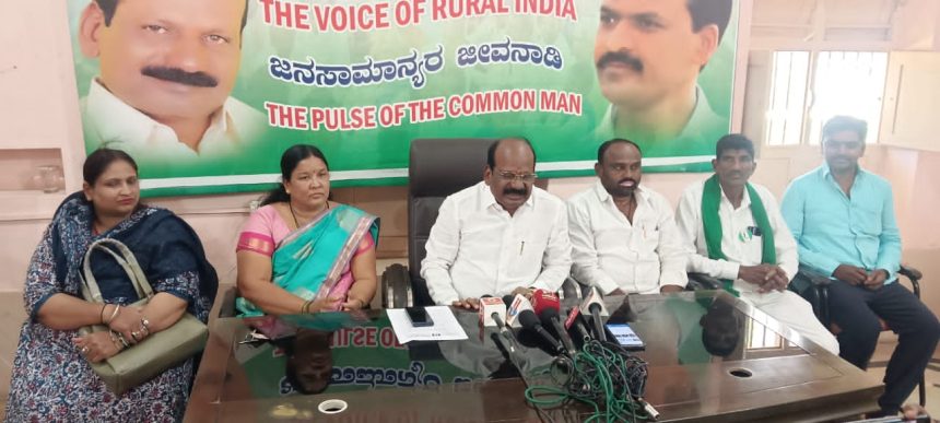 ಧರ್ಮಸ್ಥಳ: ಎಸ್ಐಟಿ ರಚನೆ ಭಕ್ತರಿಗೆ ಅವಮಾನ – ಮೀನಳ್ಳಿ ತಾಯಣ್ಣ