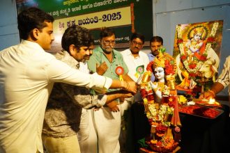 ಬಳ್ಳಾರಿಯಲ್ಲಿ ಅದ್ದೂರಿ ಶ್ರೀ ಕೃಷ್ಣನ ಜಯಂತ್ಯೋತ್ಸವ ಮಕ್ಕಳಿಗೆ ಶ್ರೀಕೃಷ್ಣನ ವಿಚಾರಧಾರೆಗಳನ್ನು ಬೋಧಿಸಬೇಕು: ಶಾಸಕ ನಾರಾ ಭರತ್ ರೆಡ್ಡಿ