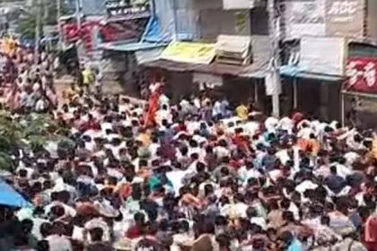 ಗಣೇಶ ವಿಸರ್ಜನೆ ವೇಳೆ ಕಲ್ಲು ತೂರಾಟ; ಮದ್ದೂರಿನಲ್ಲಿ ಪ್ರತಿಭಟನೆ ವೇಳೆ ಲಾಠಿಚಾರ್ಜ್‌