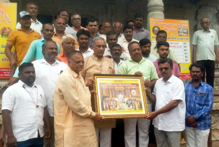 ಕಡಪಟ್ಟಿ ಜೋಡು ಬಸವಣ್ಣನ ದೇವಸ್ಥಾನಕ್ಕೆ ಸಭಾಪತಿ ಹೊರಟ್ಟಿ ಭೇಟಿ
