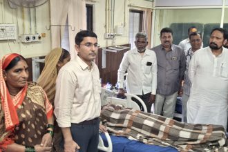 ಗಾಯಾಳು ಕೂಲಿ ಕಾರ್ಮಿಕರಿಗೆ ಸರಕಾರದ ಪರಿಹಾರ ಕೊಡಿಸಲು ಪ್ರಾಮಾಣಿಕ ಪ್ರಯತ್ನ: ಶಾಸಕ ಲಕ್ಷ್ಮಣ ಸವದಿ