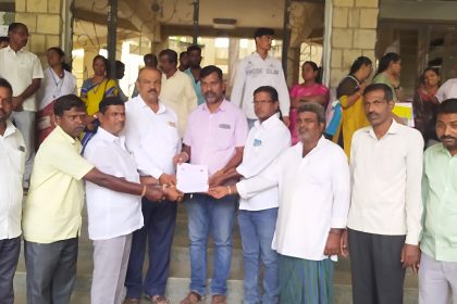 ಪ್ರಬಲ ಅನ್ಯ ಸಮುದಾಯವನ್ನು ಎಸ್.ಟಿ ಪಟ್ಟಿಗೆ ಸೇರಿಸುವುದನ್ನು ವಿರೋಧಿಸಿ ಪ್ರತಿಭಟನೆ