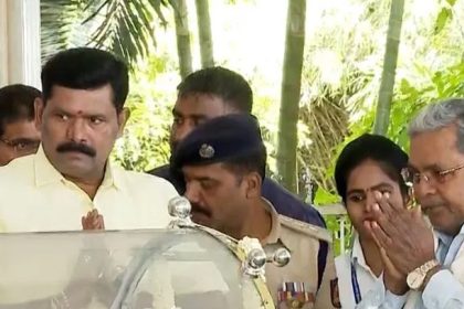 ಎಸ್​ಎಲ್ ಭೈರಪ್ಪ ಅವರ ಸ್ಮಾರಕ ನಿರ್ಮಾಣಕ್ಕೆ ಕರ್ನಾಟಕ ಸರ್ಕಾರ ಹಸಿರು ನಿಶಾನೆ