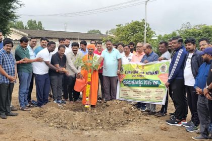 ಪರಿಸರ ರಕ್ಷಣೆ ಹಸಿರೇ ನಮ್ಮ ಉಸಿರಾಗಬೇಕು – ರಮೇಶ ಬುಲಬುಲೆ.