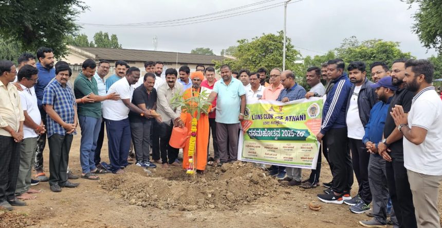 ಪರಿಸರ ರಕ್ಷಣೆ ಹಸಿರೇ ನಮ್ಮ ಉಸಿರಾಗಬೇಕು – ರಮೇಶ ಬುಲಬುಲೆ.