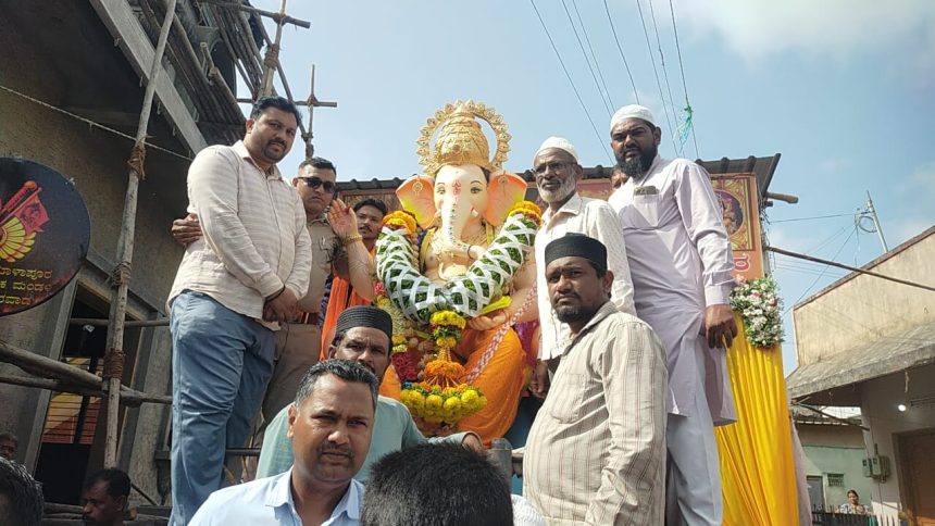   ಹಿಂದೂ ಮುಸ್ಲಿಂ ಭ್ರಾತೃತ್ವ ಸಾಕ್ಷಿಯಾದ ಧಾರವಾಡ ಗಣೇಶೋತ್ಸವ