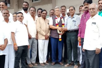 ರೈಲು ನಿಲ್ದಾಣದ ನವೀಕರಣ ಕಾಮಗಾರಿ ಬೇಗ ಮುಗಿಸಲು ಸಂಸದ ಜಗದೀಶ ಶೆಟ್ಟರ್ ಸೂಚನೆ