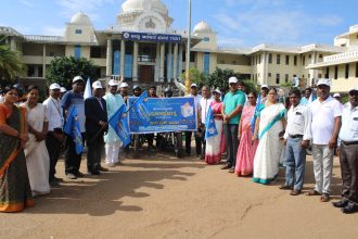 ಪ್ರಜಾಪ್ರಭುತ್ವ ದಿನಾಚರಣೆ ಅಂಗವಾಗಿ ಜಿಲ್ಲಾಡಳಿದದಿಂದ ಬೈಕ್ ರ್ಯಾಲಿ