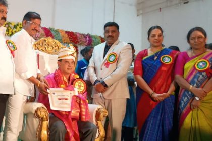 ಗಡಿನಾಡ ಕನ್ನಡ ಶಿಕ್ಷಕರಿಗೆ ಜಿಲ್ಲಾ ಉತ್ತಮ ಉಪಾಧ್ಯಾಯ ಪ್ರಶಸ್ತಿ