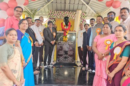  ಕರ್ನಾಟಕ ವಿದ್ಯುತ್ ನಿಗಮದ ವಿದ್ಯಾಗಾರದಲ್ಲಿ ವಿಶ್ವೇಶ್ವರಯ್ಯ ಪುತ್ಥಳಿ ಅನಾವರಣ