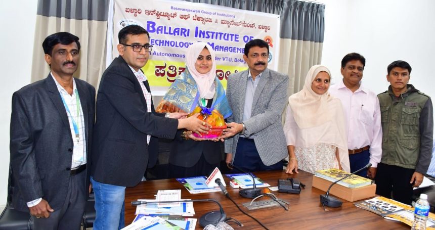 ಬಿ. ಐ. ಟಿ. ಎಂ ಕಾಲೇಜಿನ ಅಲಿಯಾ ಸಮಾ ಹಾನರ್ಸ್ ನೊಂದಿಗೆ ಫಸ್ಟ್ ರ‍್ಯಾಂಕ್ 