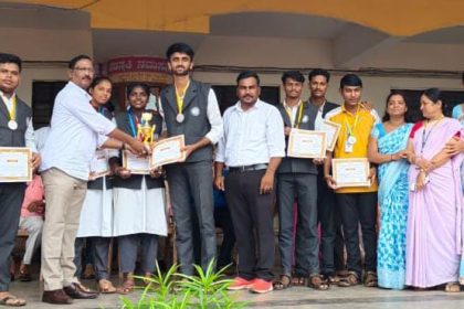 ವೇಟ್ ಲಿಪ್ಟಿಂಗ್ ಹಾಗೂ ಸೆಟಲ್ ಬ್ಯಾಡ್ಮಿಂಟನ್ ಕ್ರೀಡಾಕೂಟ; ಅರ್ಪಿತಾ ತೇರದಾಳ ರಾಜ್ಯಮಟ್ಟಕ್ಕೆ ಆಯ್ಕೆ