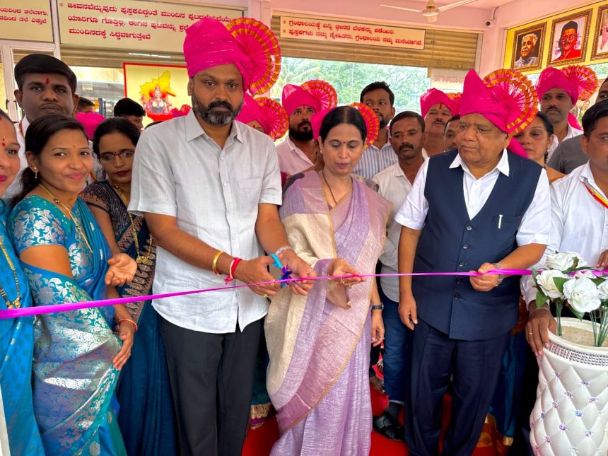 ಗ್ರಂಥಾಲಯ ಮಕ್ಕಳ ಭವಿಷ್ಯ ರೂಪಿಸಲಿ : ಸಚಿವೆ ಲಕ್ಷ್ಮೀ ಹೆಬ್ಬಾಳಕರ್ ಗ್ರಂಥಾಲಯ ಮಕ್ಕಳ ಭವಿಷ್ಯ ರೂಪಿಸಲಿ : ಸಚಿವೆ ಲಕ್ಷ್ಮೀ ಹೆಬ್ಬಾಳಕರ್