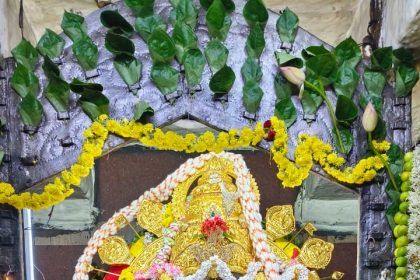 ದುರ್ಗಾಷ್ಠಮಿ ಪ್ರಯುಕ್ತ ಕನಕದುರ್ಗಮ್ಮ ದೇವಿಯ ದರ್ಶನ ಪಡೆದ 3 ಲಕ್ಷಕ್ಕೂ ಅಧಿಕ ಭಕ್ತರು