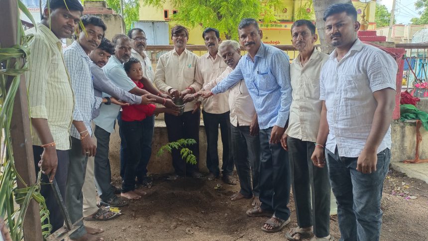 “ಹಸಿರು ಭೂಮಿ ಆಂದೋಲನ” ಸಾರ್ವಜನಿಕರಿಗೆ ಪ್ರೇರಣೆ: ಮಾಜಿ ಗ್ರಾ.ಪಂ. ಸದಸ್ಯ ವಾಸುದೇವ ವಿಶ್ವಕರ್ಮ