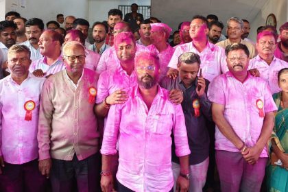 ರಮೇಶ ಕತ್ತಿ ಕುಟುಂಬ, ಎ.ಬಿ.ಪಾಟೀಲ ಸ್ವಾಭಿಮಾನ ಪೆನಲಗೆ ಭಂಪರ ಕೊಡುಗೆ ನೀಡಿದ ಹುಕ್ಕೇರಿ ಜನತೆ