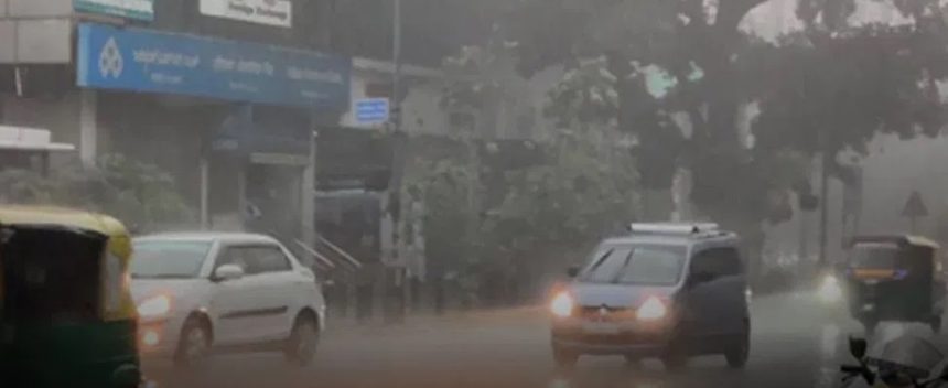 ರಾಜ್ಯದಲ್ಲಿ ನಾಳೆಯೂ ವರುಣನ ಅಬ್ಬರ ರಾಜ್ಯದಲ್ಲಿ ನಾಳೆಯೂ ವರುಣನ ಅಬ್ಬರ