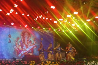 ಕಿತ್ತೂರು ಉತ್ಸವ -2025: ಮಳೆಯಲ್ಲೂ  ಭರ್ಜರಿ ರಸದೌತನ ನೀಡಿದ ಕಲಾವಿದರು  ಕಿತ್ತೂರು ಉತ್ಸವ -2025: ಮಳೆಯಲ್ಲೂ  ಭರ್ಜರಿ ರಸದೌತನ ನೀಡಿದ ಕಲಾವಿದರು