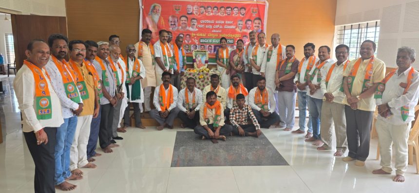 ಗದಗ ಜಿಲ್ಲಾ ವತಿಯಿಂದ ಶ್ರೀ ಮಹರ್ಷಿವಾಲ್ಮೀಕಿ ಜಯಂತಿಯನ್ನು ವಿಜೃಂಭಣೆಯಿಂದ ಆಚರಿಸಲಾಯಿತು