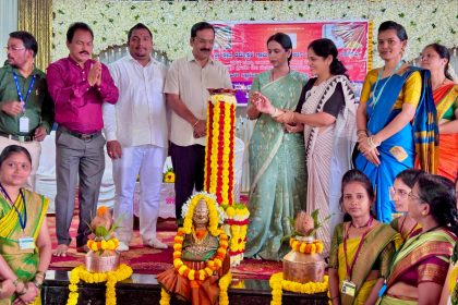 ಮಹಿಳೆಯರು ಅಭಿವೃದ್ಧಿಯಾದರೆ ಮನೆ, ದೇಶ ಅಭಿವೃದ್ಧಿಯಾದಂತೆ : ಸಚಿವೆ ಲಕ್ಷ್ಮೀ ಹೆಬ್ಬಾಳಕರ್‌