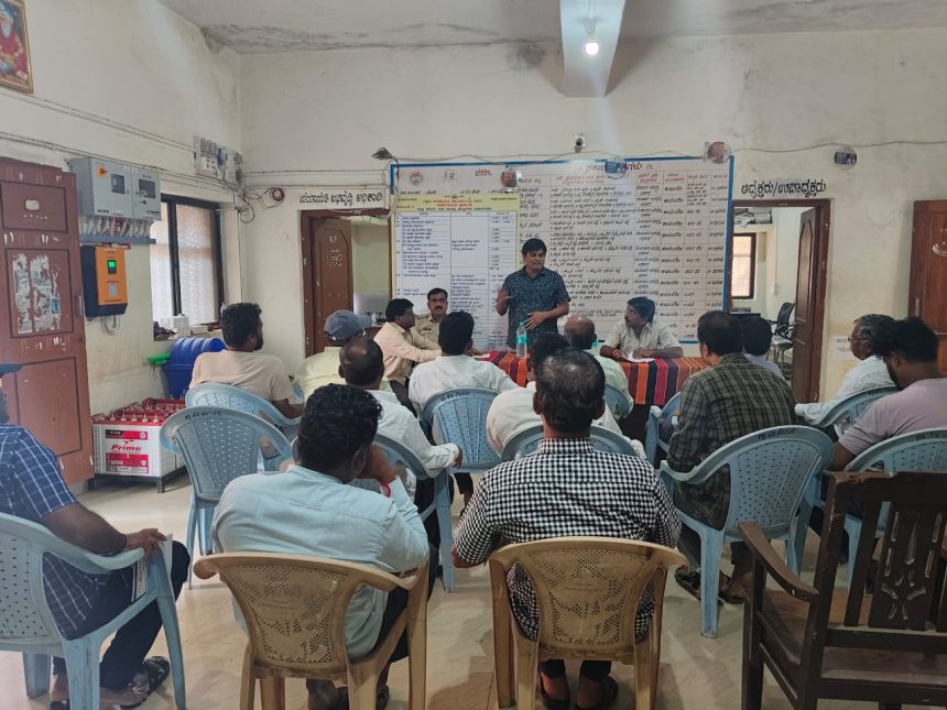 ನೇಸರಗಿಯಲ್ಲಿ ಅದ್ದೂರಿ  ರಾಜ್ಯೋತ್ಸವದ ಆಚರಣೆಗೆ ನಿರ್ಧಾರ