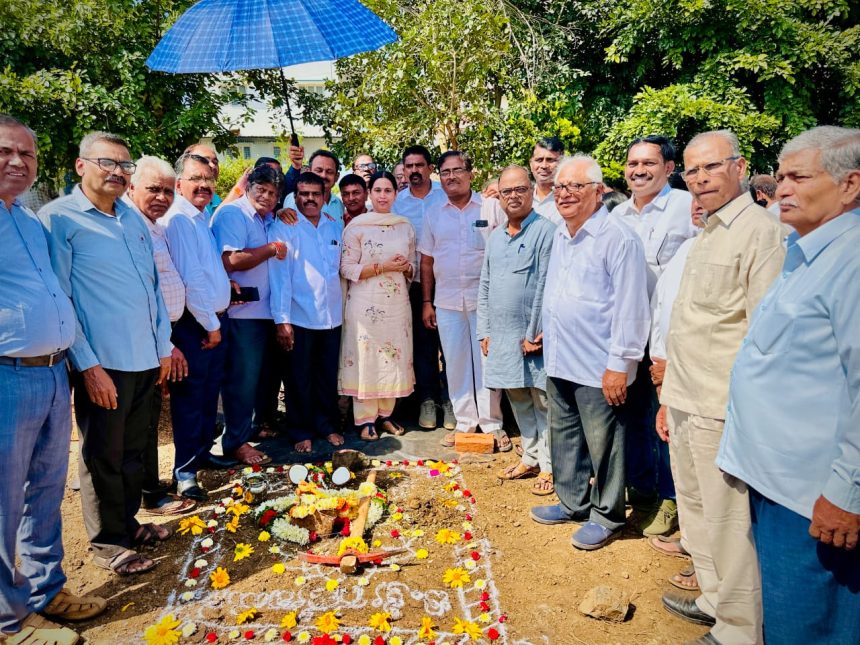 ಉದ್ಯಾನ ಕಾಮಗಾರಿಗೆ ಸಚಿವೆ ಹೆಬ್ಬಾಳ್ಕರ್‌  ಭೂಮಿ ಪೂಜೆ