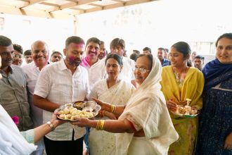 ವಿ ಪ ಸದಸ್ಯ ಚನ್ನರಾಜ್ ಹಟ್ಟಿಹೊಳಿ ಡಿಸಿಸಿ ಬ್ಯಾಂಕ ನಿರ್ದೇಶಕರಾಗಿ ಅವಿರೋಧ ಆಯ್ಕೆ, ಸಂಭ್ರಮ