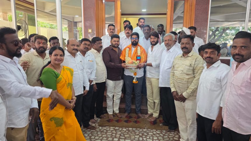 ರಾಹುಲ ಜಾರಕಿಹೊಳಿ, ಅಮರನಾಥ ಜಾರಕಿಹೊಳಿ ಅವರಿಗೆ ಸನ್ಮಾನ