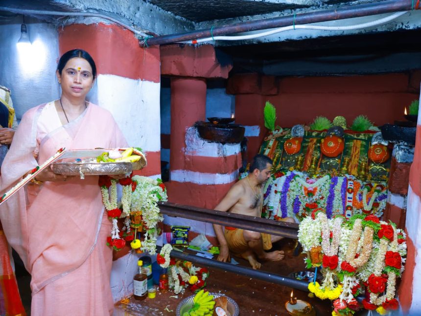 ಹಾಸನಾಂಬೆ ದರ್ಶನ ಪಡೆದ ಸಚಿವೆ ಹೆಬ್ಬಾಳ್ಕರ್‌