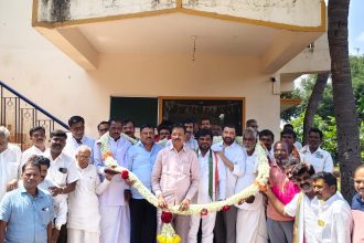 ಸಂಡೂರಿನ ಹಿರಿಯ ನಾಯಕ ಎಚ್. ಲಕ್ಷ್ಮಣ ತುಮುಟಿ ಅವರಿಗೆ ಕೆ.ಎಸ್.ಎಂ.ಸಿ.ಎಲ್ ಉಪಾಧ್ಯಕ್ಷ ಹುದ್ದೆ
