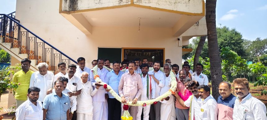ಸಂಡೂರಿನ ಹಿರಿಯ ನಾಯಕ ಎಚ್. ಲಕ್ಷ್ಮಣ ತುಮುಟಿ ಅವರಿಗೆ ಕೆ.ಎಸ್.ಎಂ.ಸಿ.ಎಲ್ ಉಪಾಧ್ಯಕ್ಷ ಹುದ್ದೆ