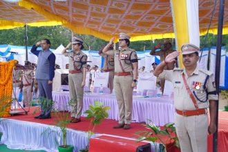 ಹುತಾತ್ಮರ ಸೇವೆ ಗೌರವಿಸೋಣ: ಜಿಲ್ಲಾಧಿಕಾರಿ ನಾಗೇಂದ್ರ ಪ್ರಸಾದ್ ಕೆ