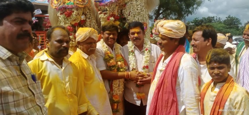 ಭoಡಾರದಿಂದ ಮೆರದ ಶ್ರೀ ಹುಲ್ತಿ ಲಿಂಗೇಶ್ವರ,ಶ್ರೀ ಕಾರುಮಂಚೇಶ್ವರ ಸಂಭ್ರಮ